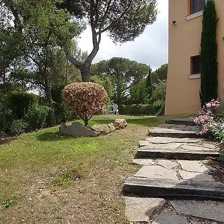 Sleeps 8 Pool Wifi * Gassin